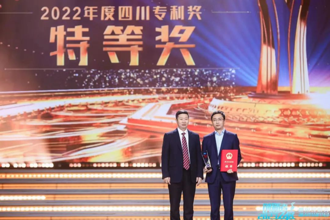 1702618463499050056.jpg 640.jpg